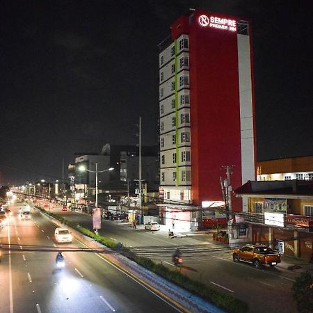 Sempre Premier Inn - Mactan Airport Hotel 麦克坦 外观 照片