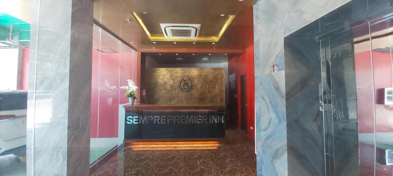 Sempre Premier Inn - Mactan Airport Hotel 麦克坦 外观 照片