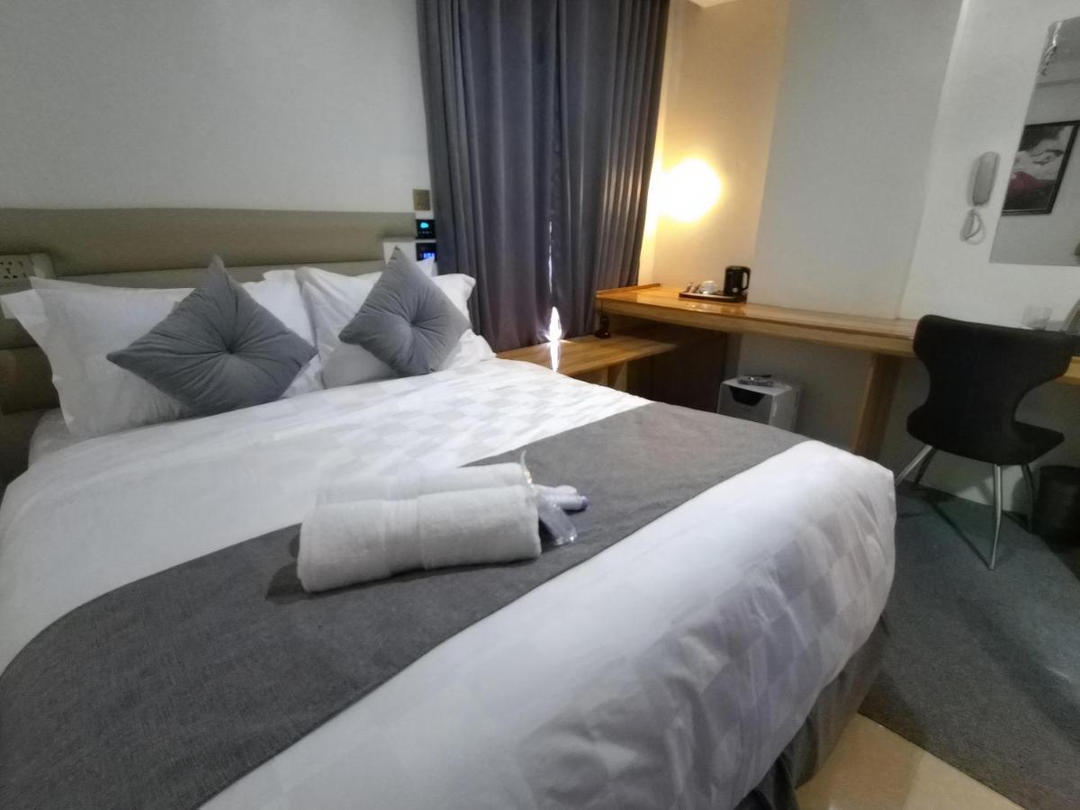 Sempre Premier Inn - Mactan Airport Hotel 麦克坦 外观 照片