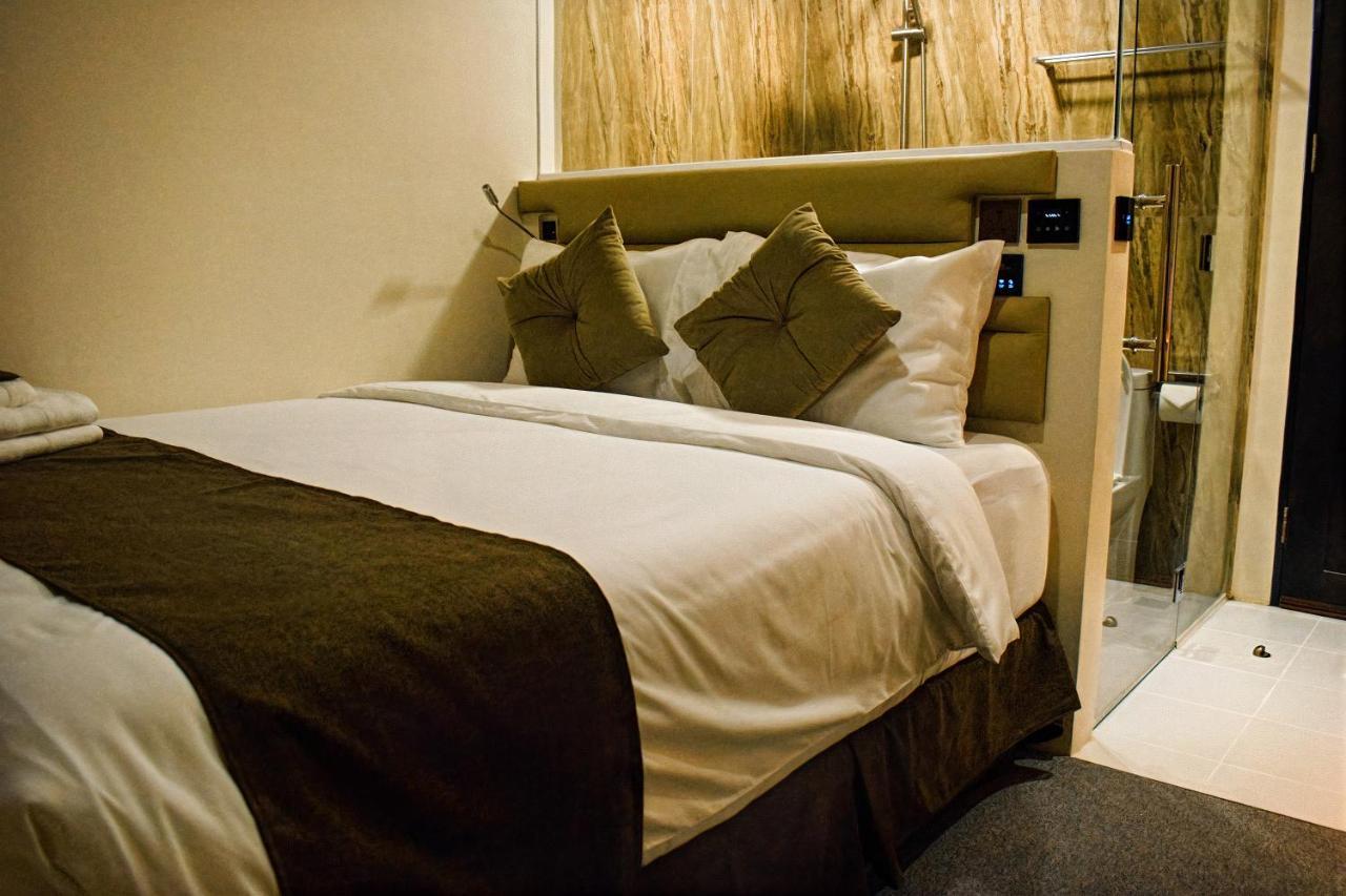 Sempre Premier Inn - Mactan Airport Hotel 麦克坦 外观 照片
