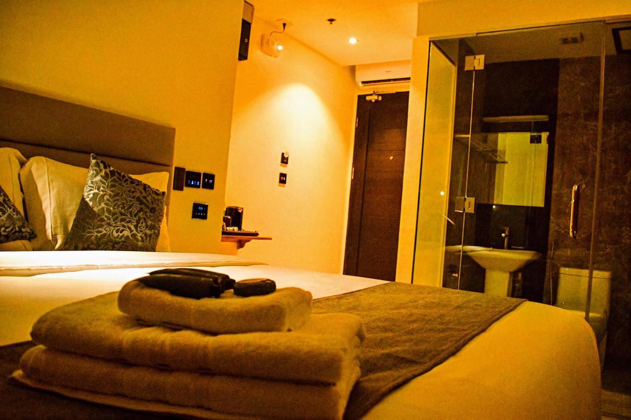 Sempre Premier Inn - Mactan Airport Hotel 麦克坦 外观 照片