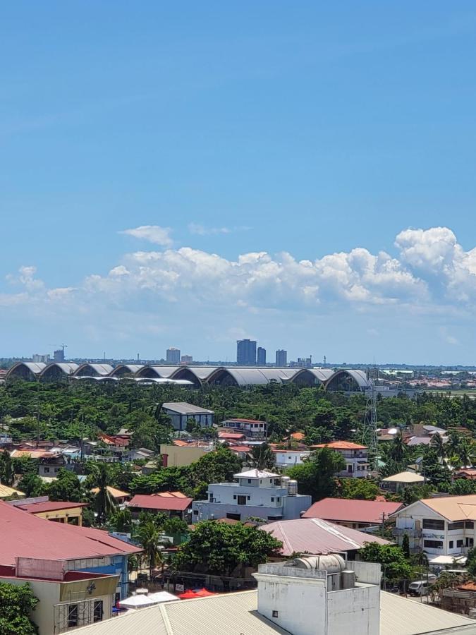 Sempre Premier Inn - Mactan Airport Hotel 麦克坦 外观 照片