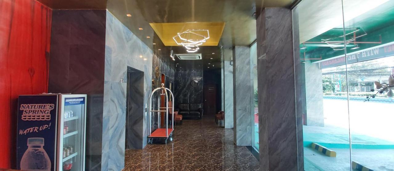 Sempre Premier Inn - Mactan Airport Hotel 麦克坦 外观 照片
