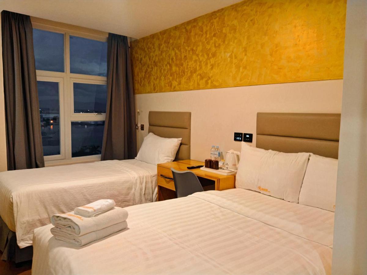 Sempre Premier Inn - Mactan Airport Hotel 麦克坦 外观 照片