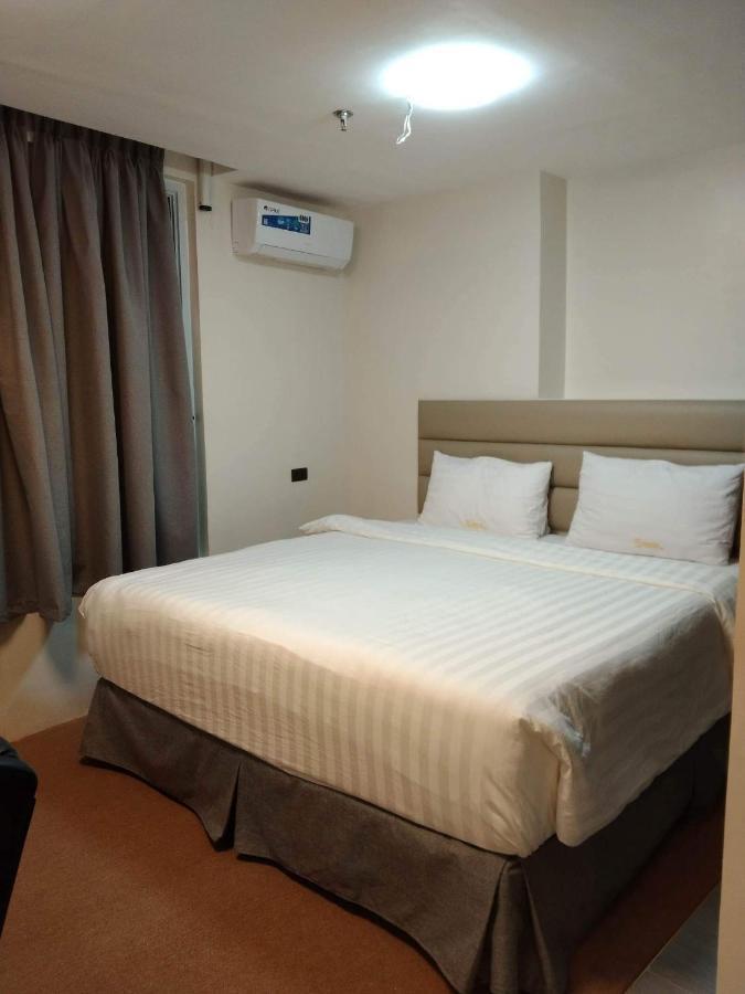 Sempre Premier Inn - Mactan Airport Hotel 麦克坦 外观 照片