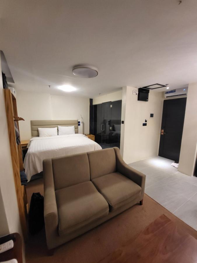 Sempre Premier Inn - Mactan Airport Hotel 麦克坦 外观 照片