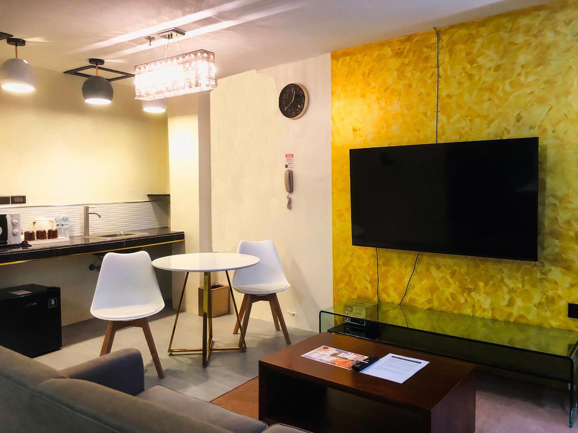 Sempre Premier Inn - Mactan Airport Hotel 麦克坦 外观 照片