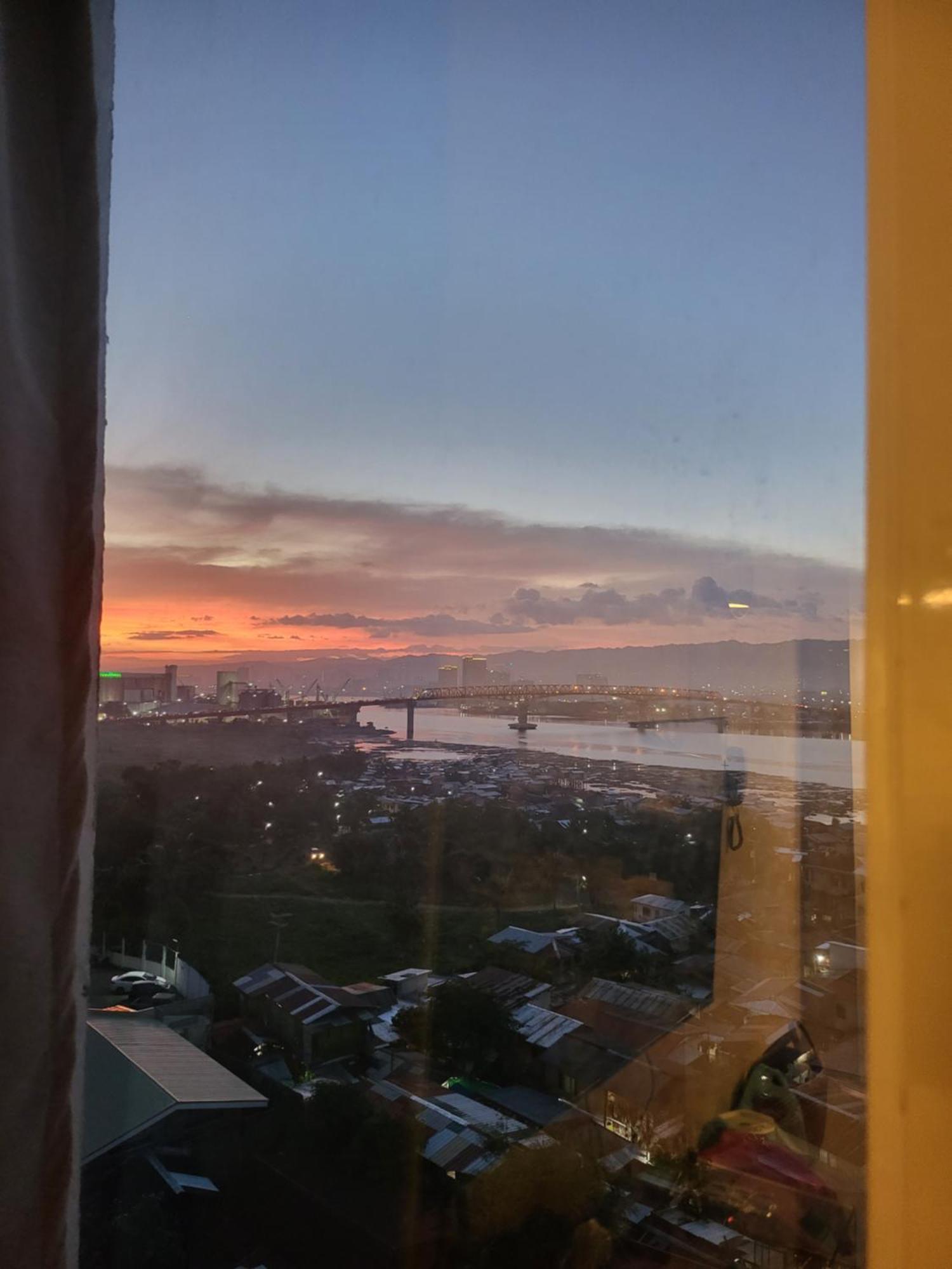 Sempre Premier Inn - Mactan Airport Hotel 麦克坦 客房 照片